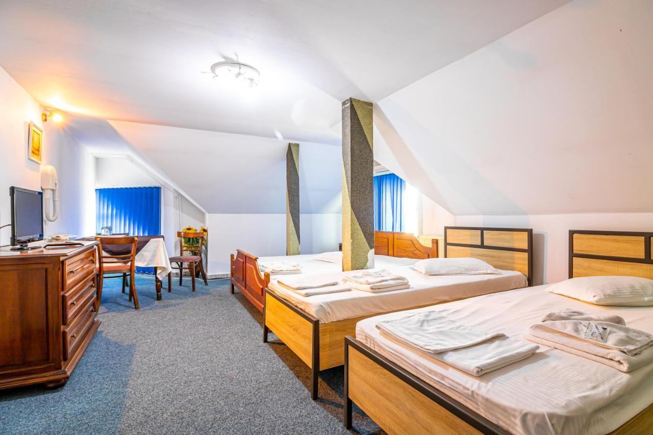 Motel Dasiana Târgu Jiu Eksteriør billede