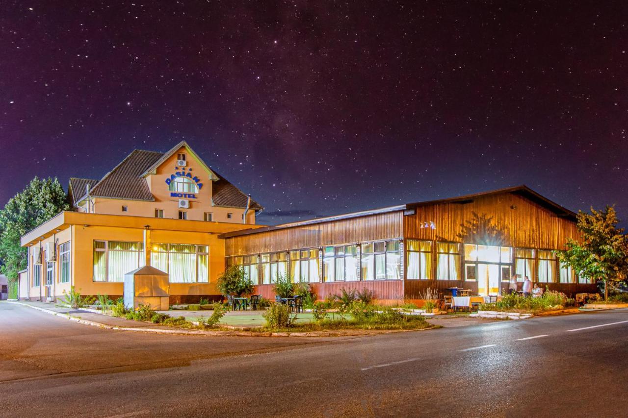 Motel Dasiana Târgu Jiu Eksteriør billede