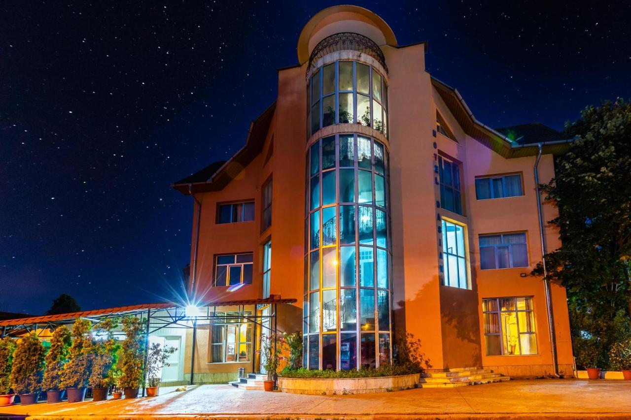 Motel Dasiana Târgu Jiu Eksteriør billede